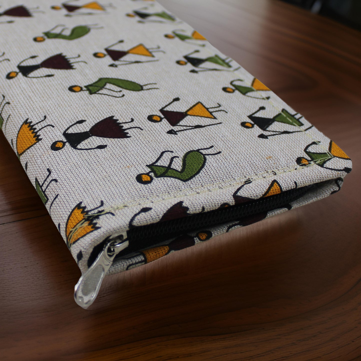 Handcrafted Warli Print Cotton Clutch
