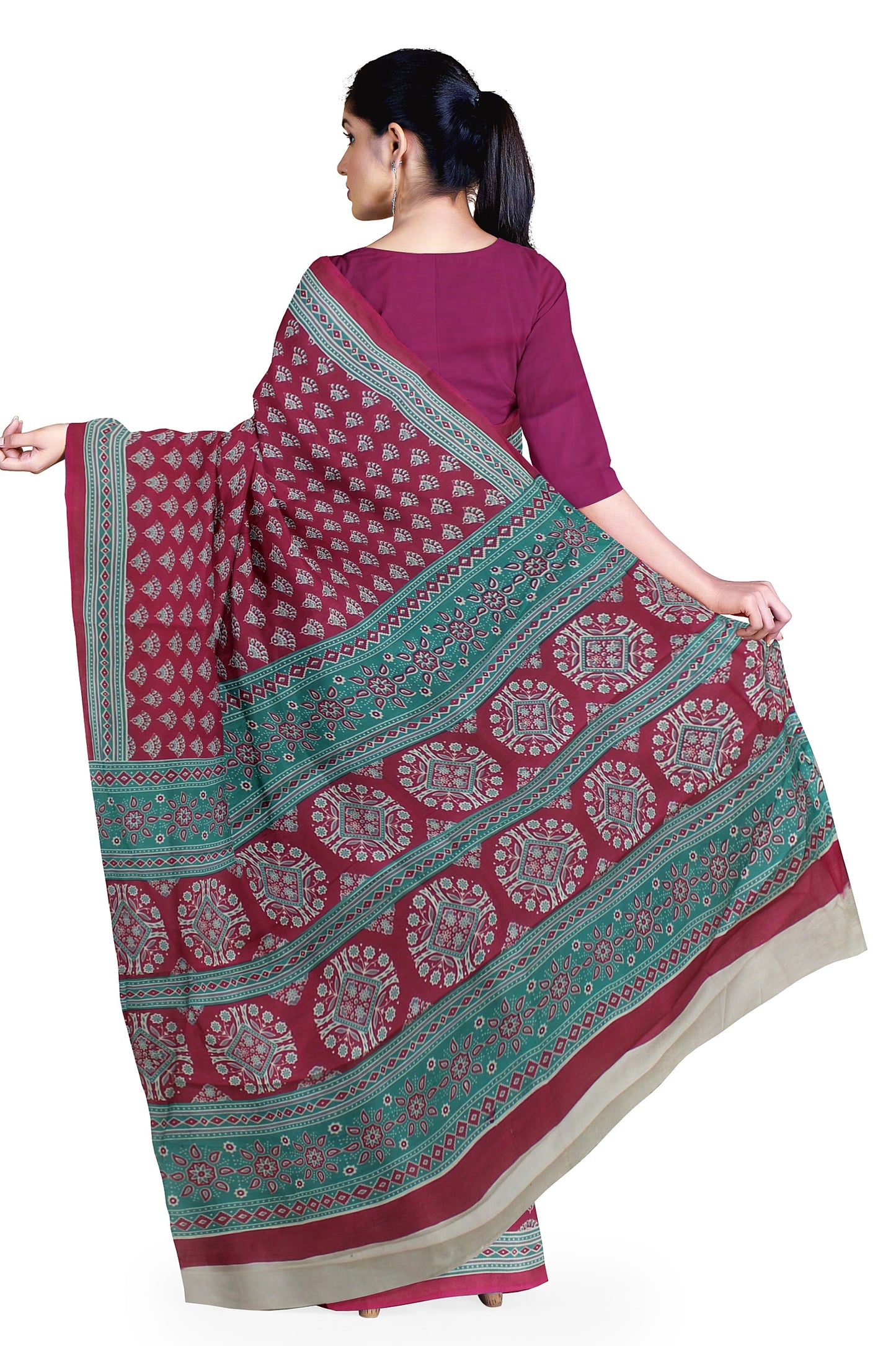 Cotton Block Printed Saree With Unstitched Blouse Piece