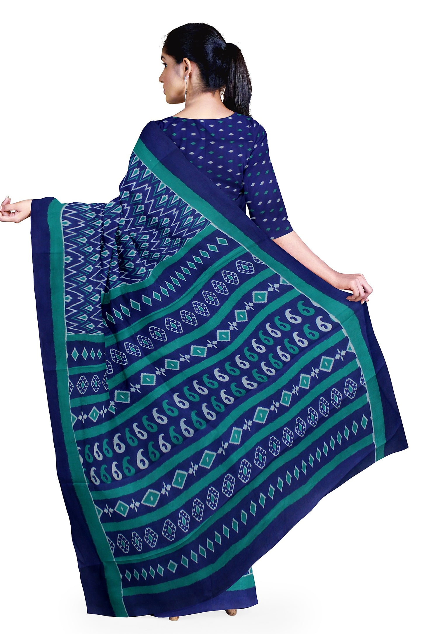 Cotton Block Printed Saree With Unstitched Blouse Piece