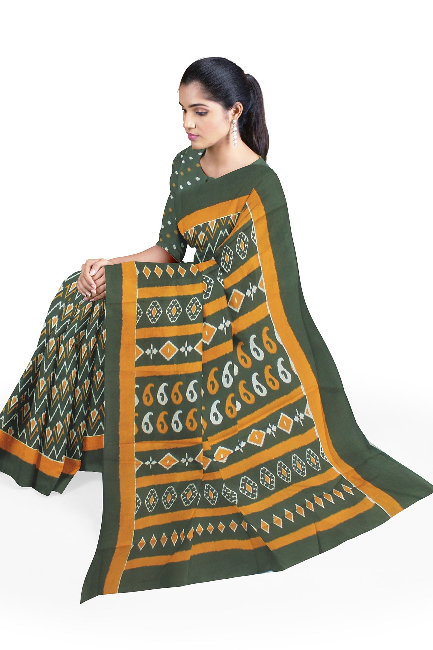 Cotton Block Printed Saree With Unstitched Blouse Piece
