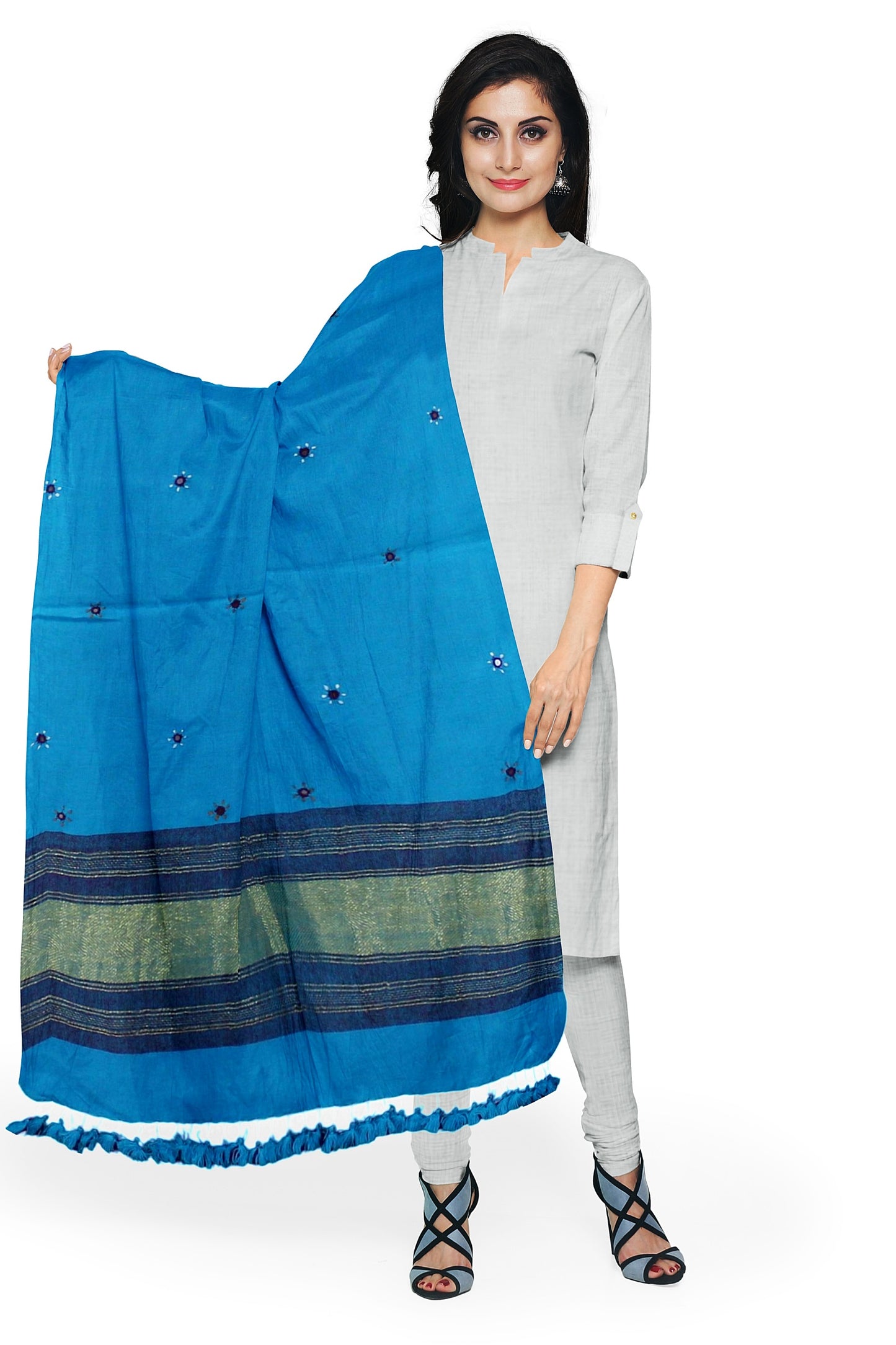 Elegant Hand-Embroidered Blue Woolen Shawl