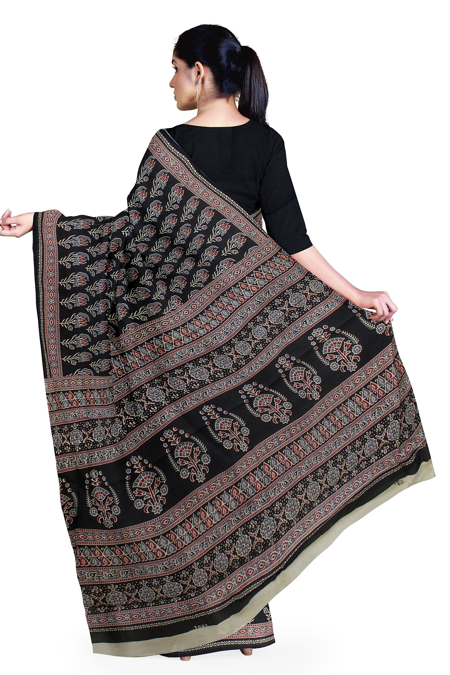Cotton Block Printed Saree With Unstitched Blouse Piece