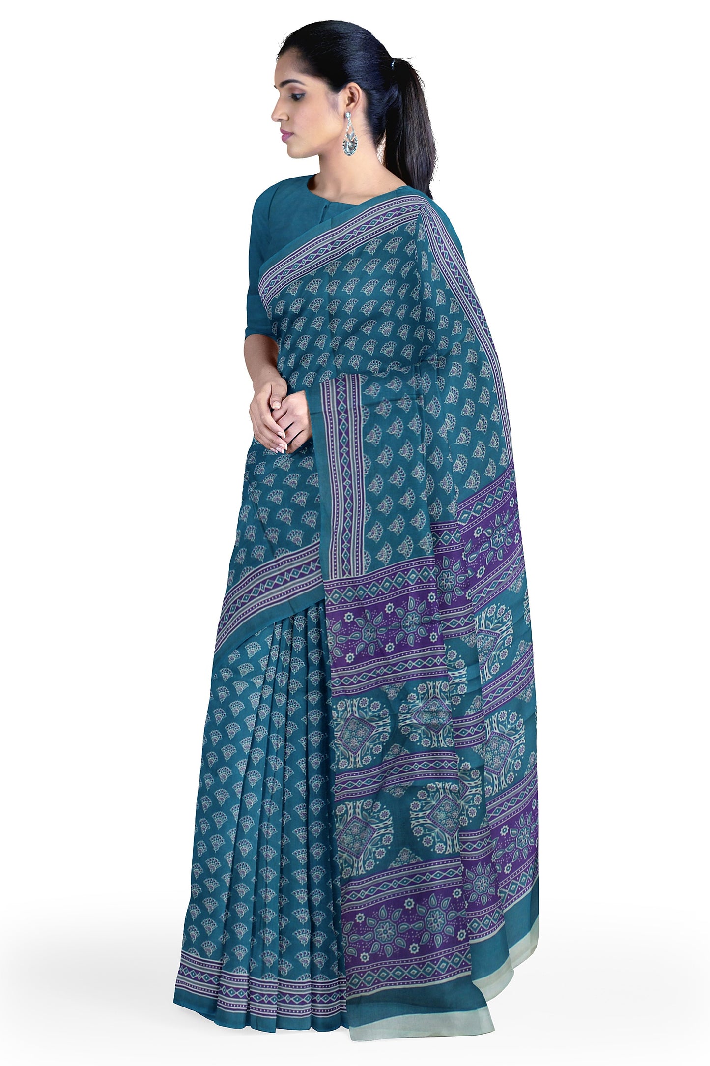 Cotton Block Printed Saree With Unstitched Blouse Piece