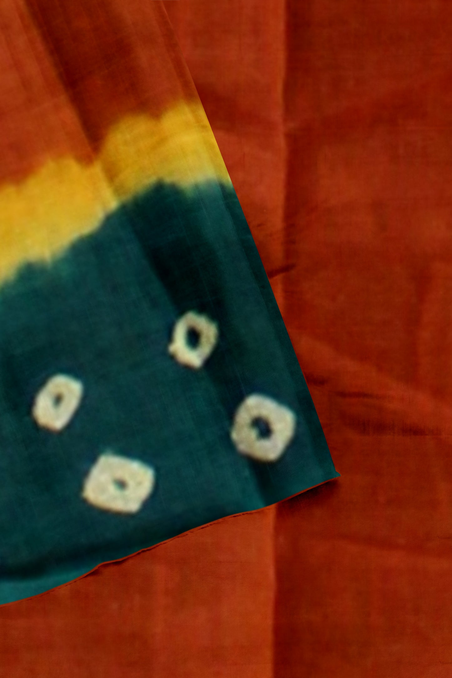 Cotton Bandhani Saree With Unstitched Blouse Piece