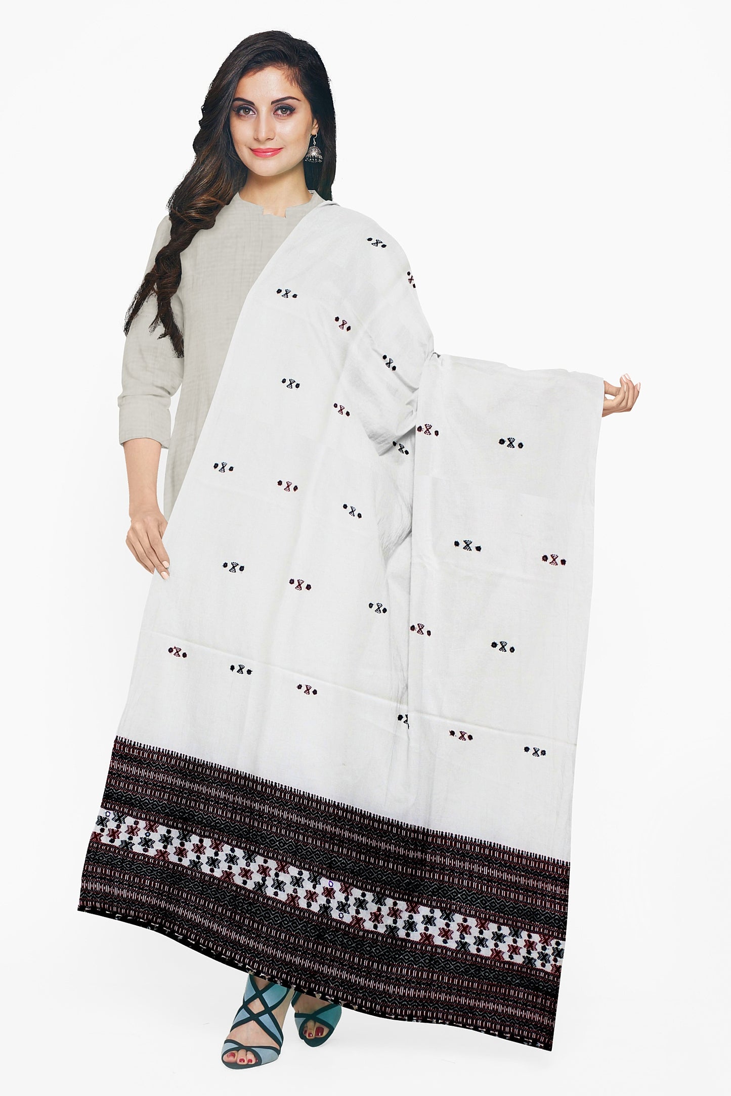 Elegant Handwoven Woolen Shawl with Mirror work
