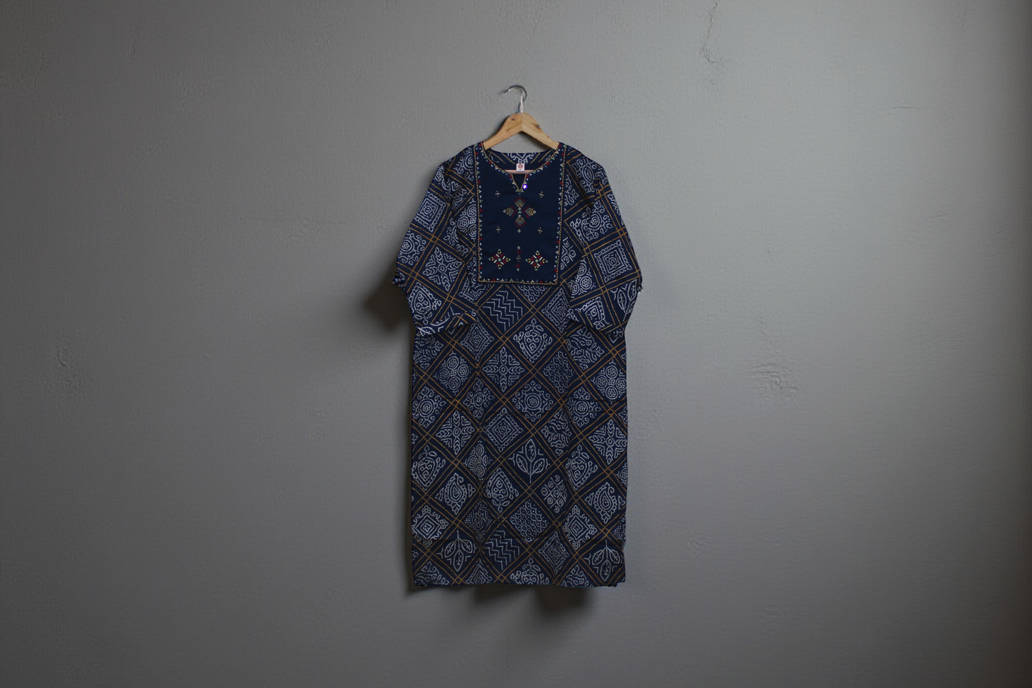 Bandhani Print Kurta with Embroidered Yoke