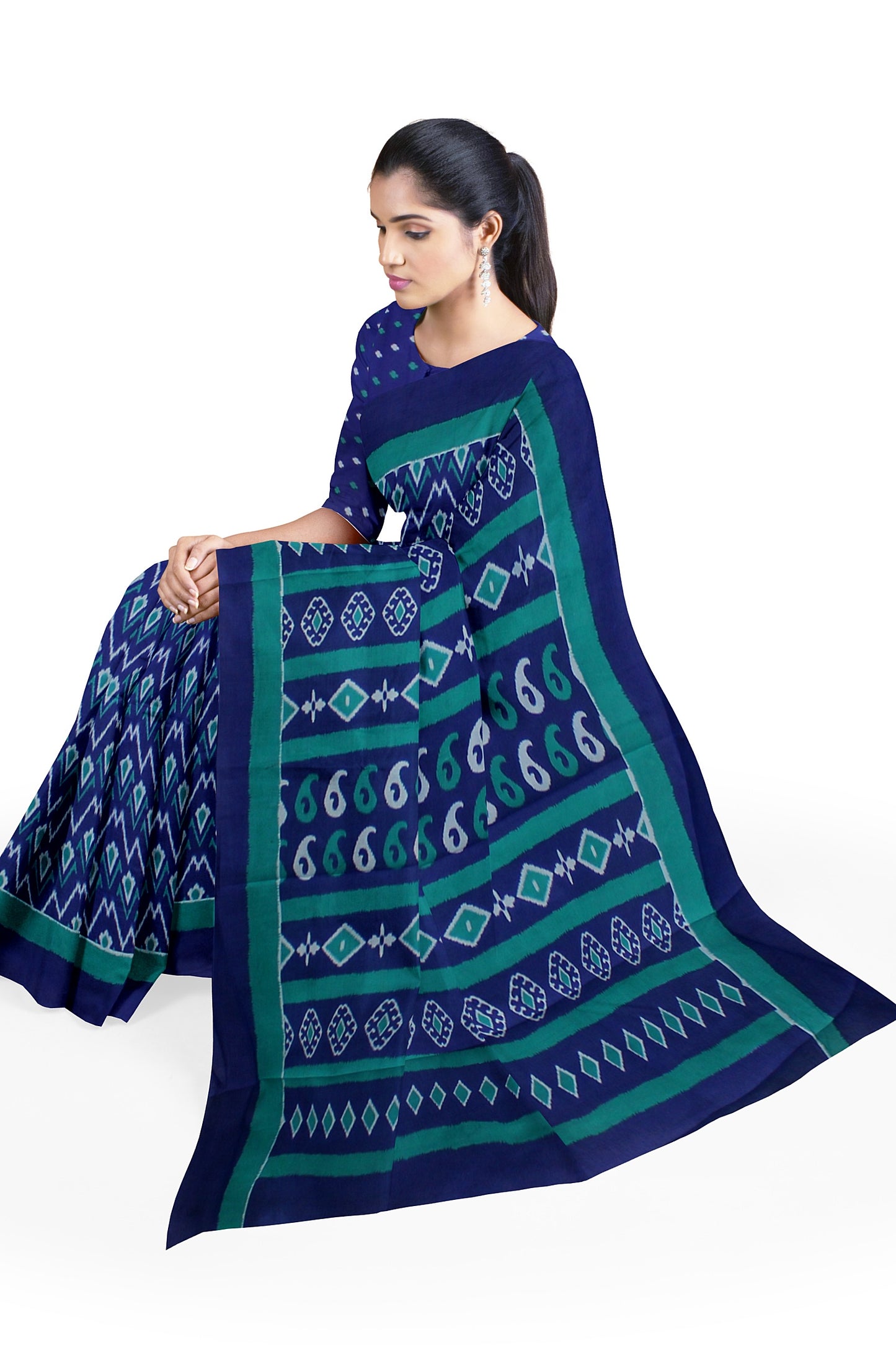 Cotton Block Printed Saree With Unstitched Blouse Piece