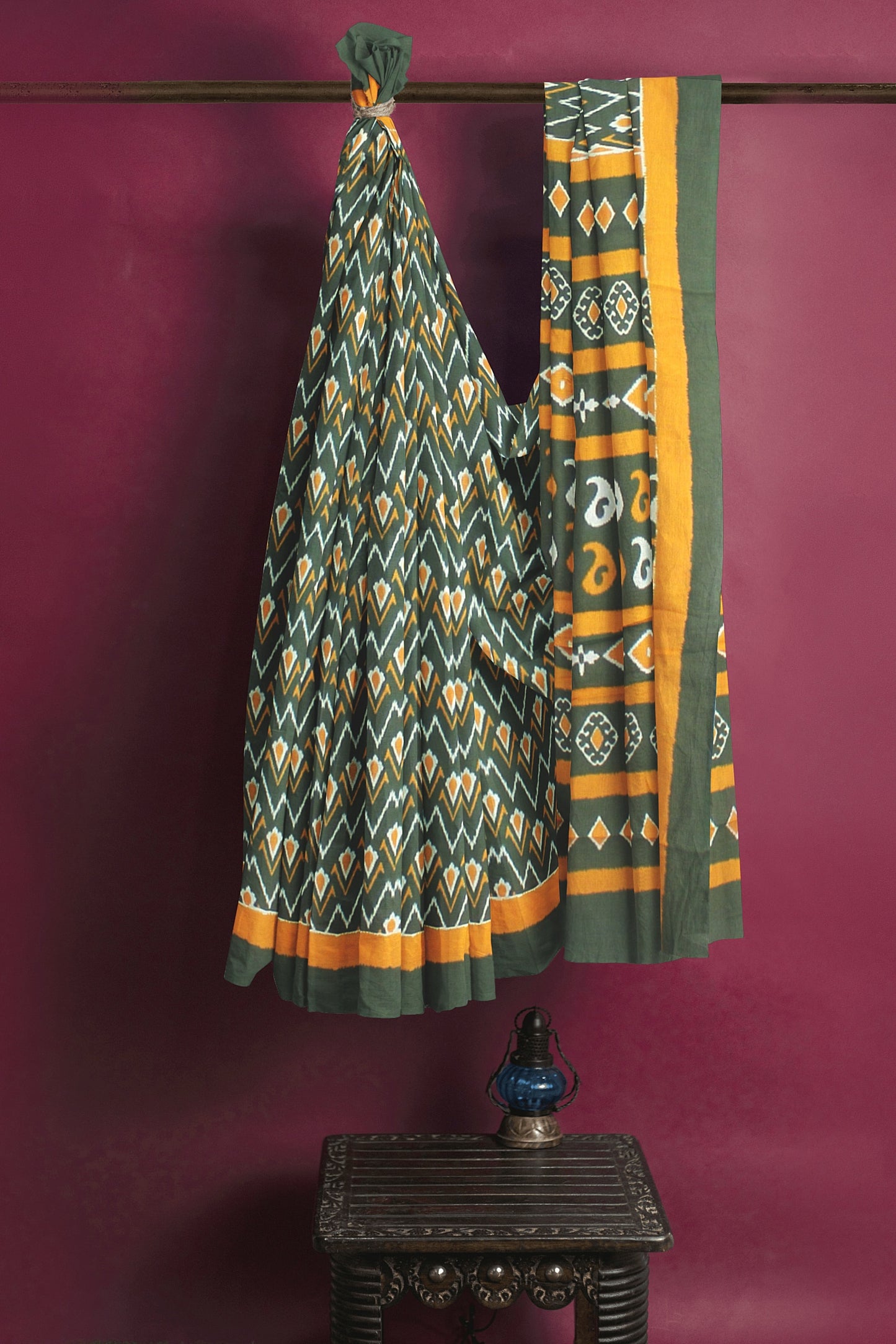 Cotton Block Printed Saree With Unstitched Blouse Piece
