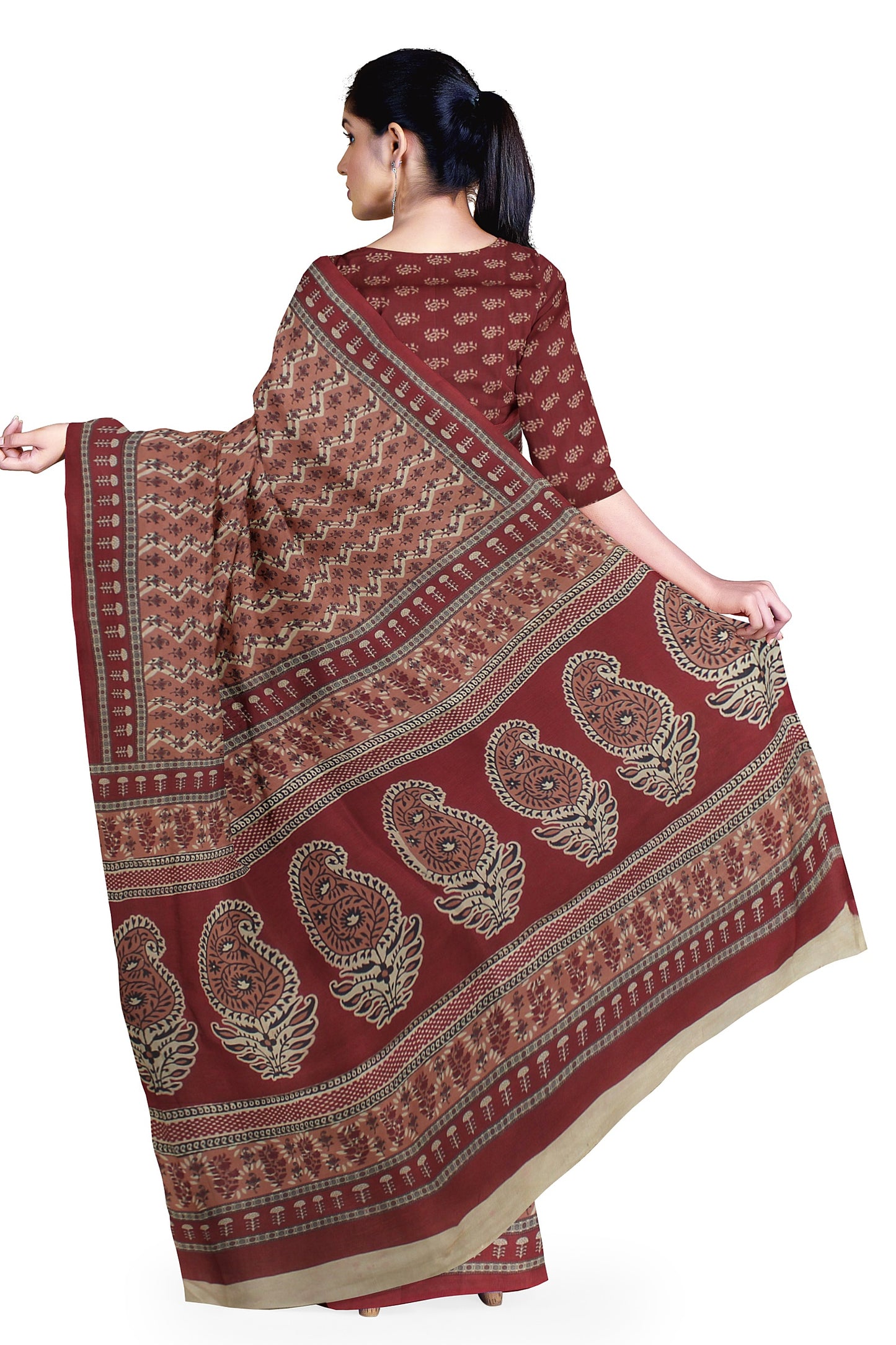 Cotton Block Printed Saree With Unstitched Blouse Piece