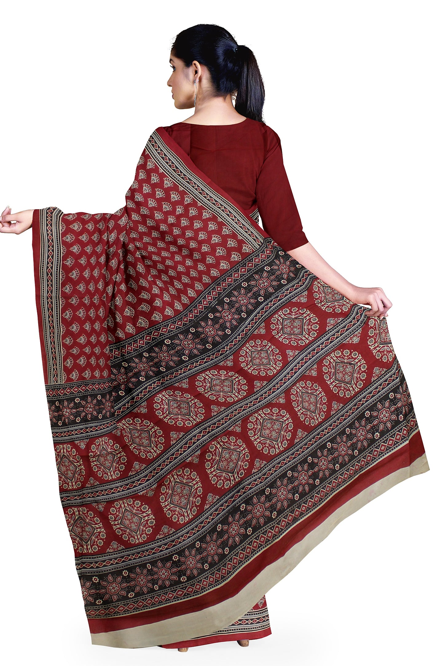 Cotton Block Printed Saree With Unstitched Blouse Piece