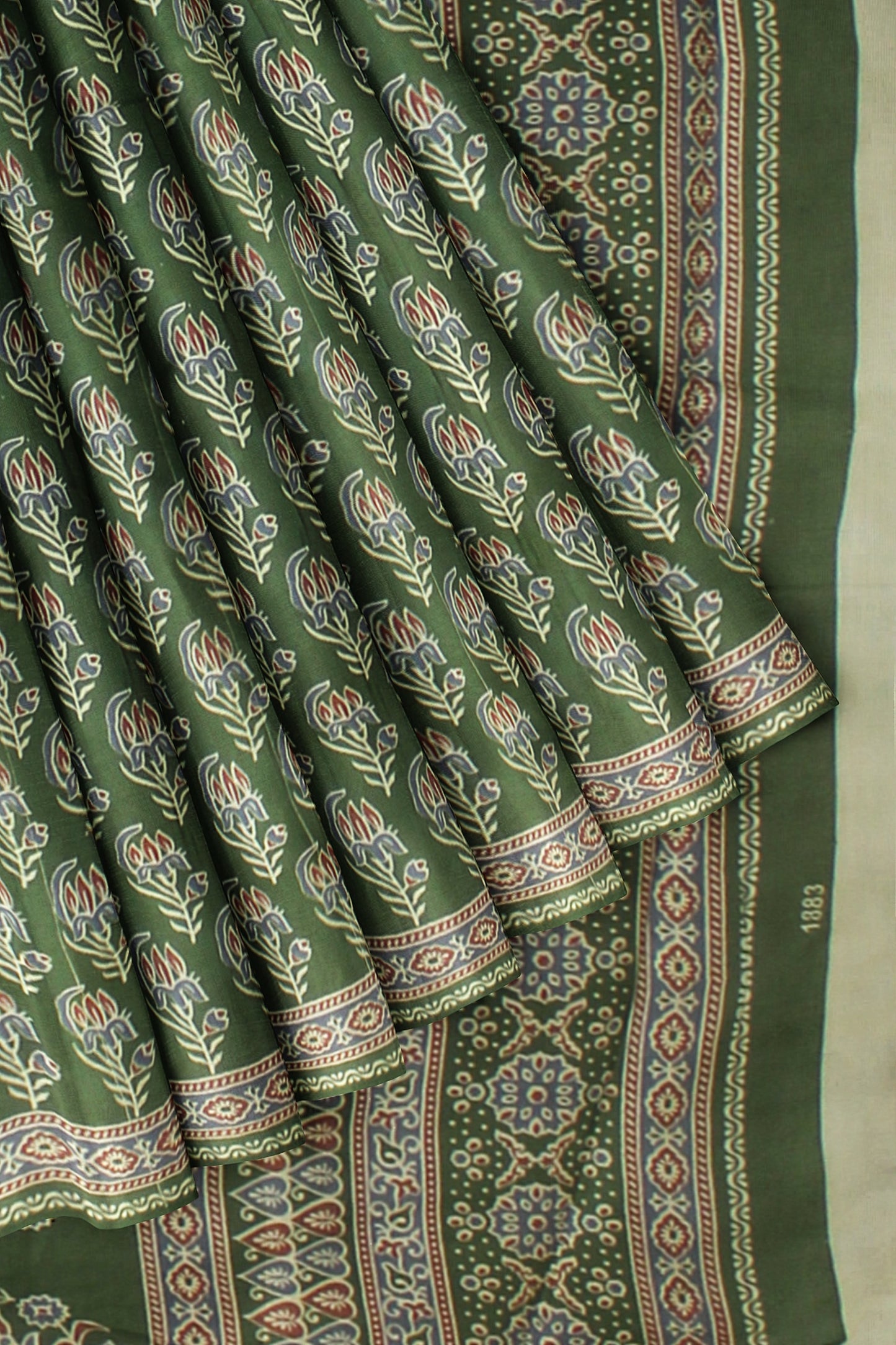 Cotton Block Printed Saree With Unstitched Blouse Piece