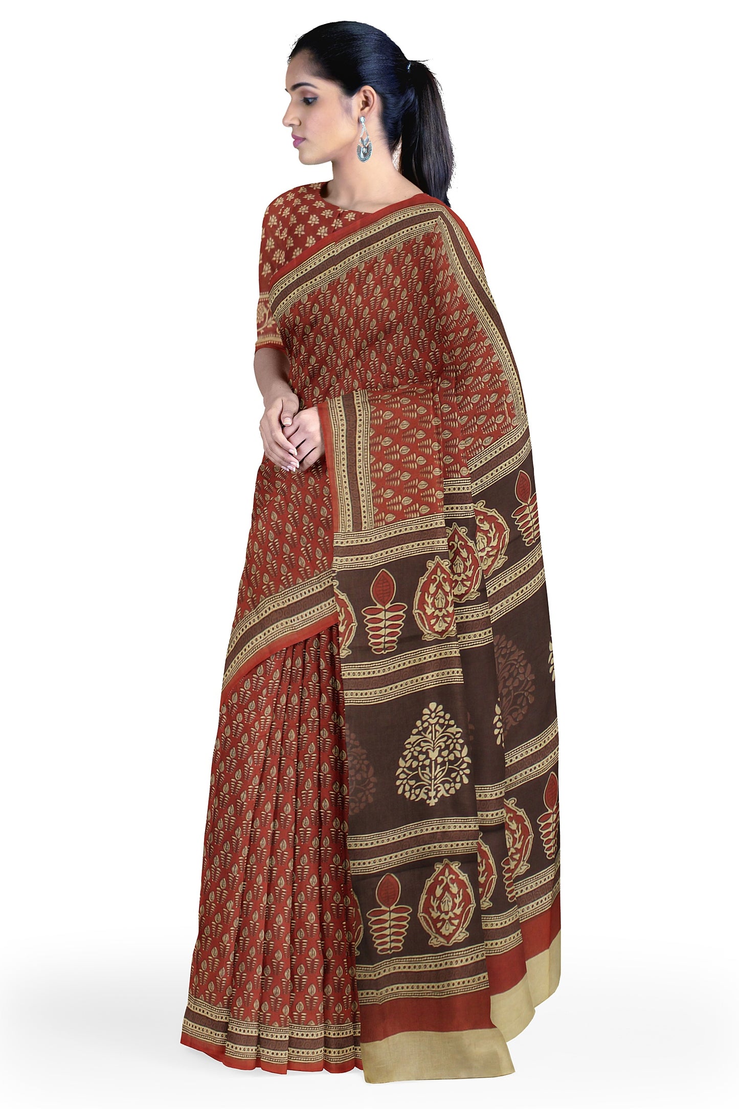 Cotton Block Printed Saree With Unstitched Blouse Piece