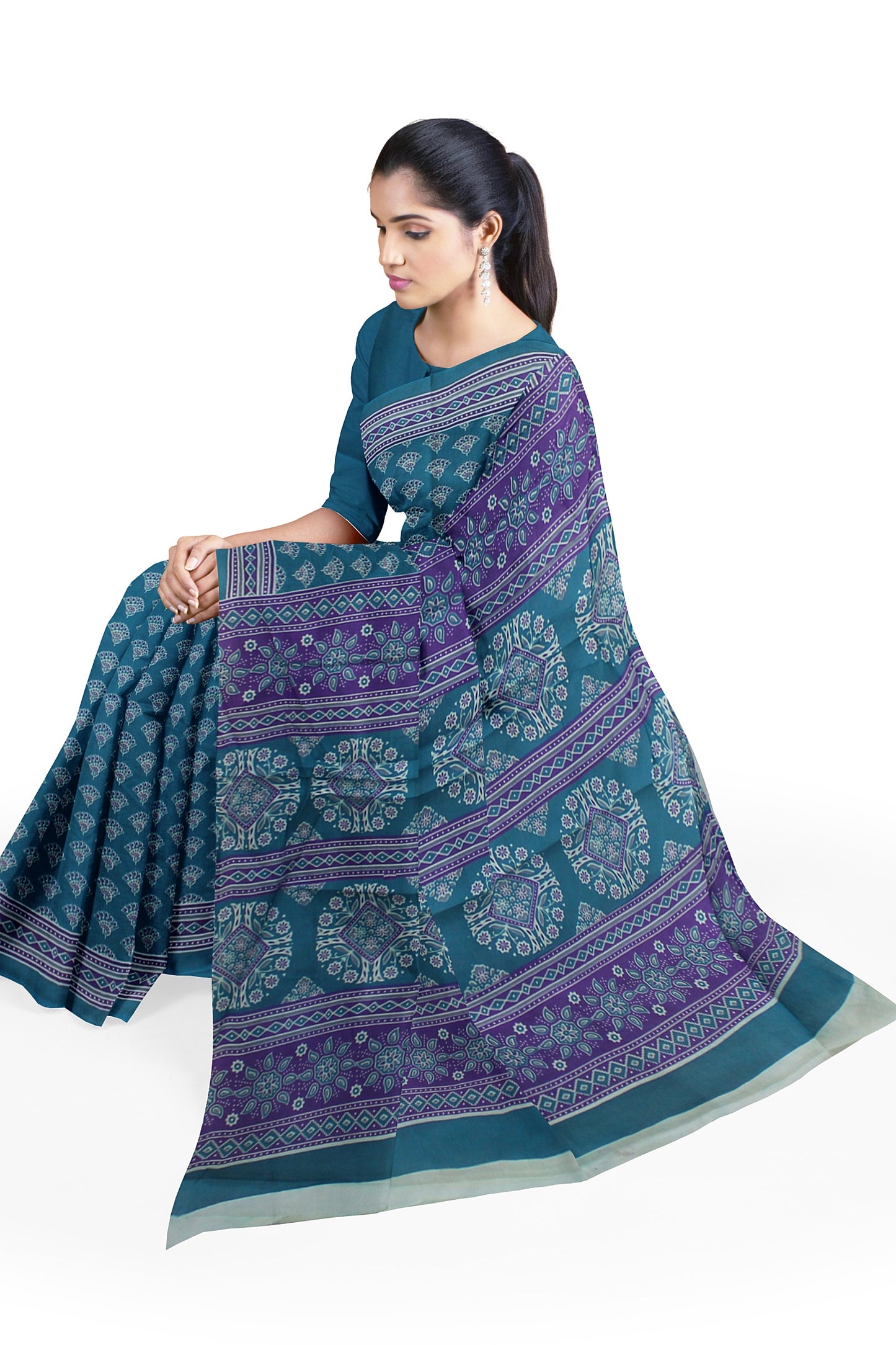 Cotton Block Printed Saree With Unstitched Blouse Piece