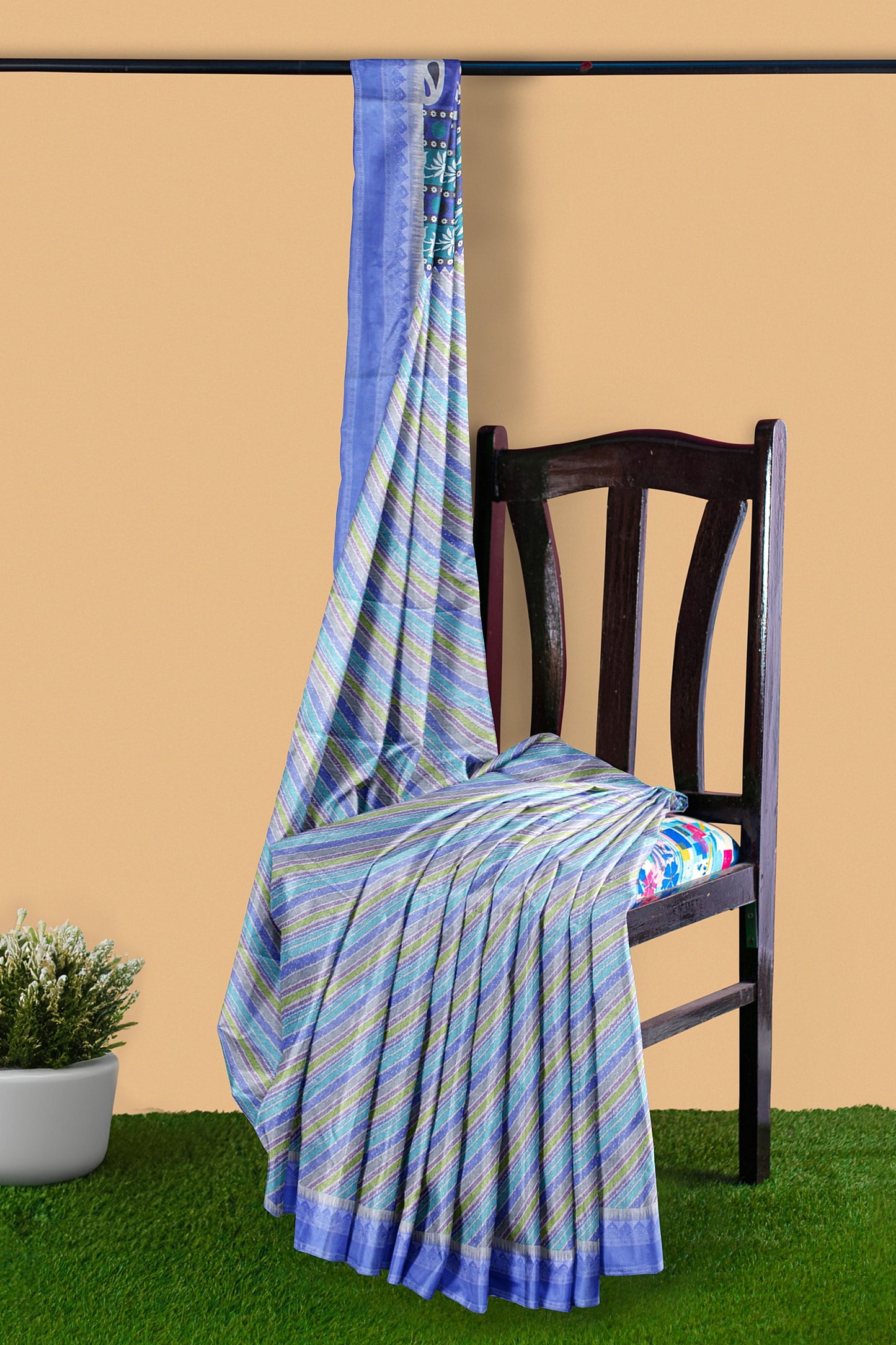 Elegant Women's Printed Cotton Saree with Unstitched Blouse