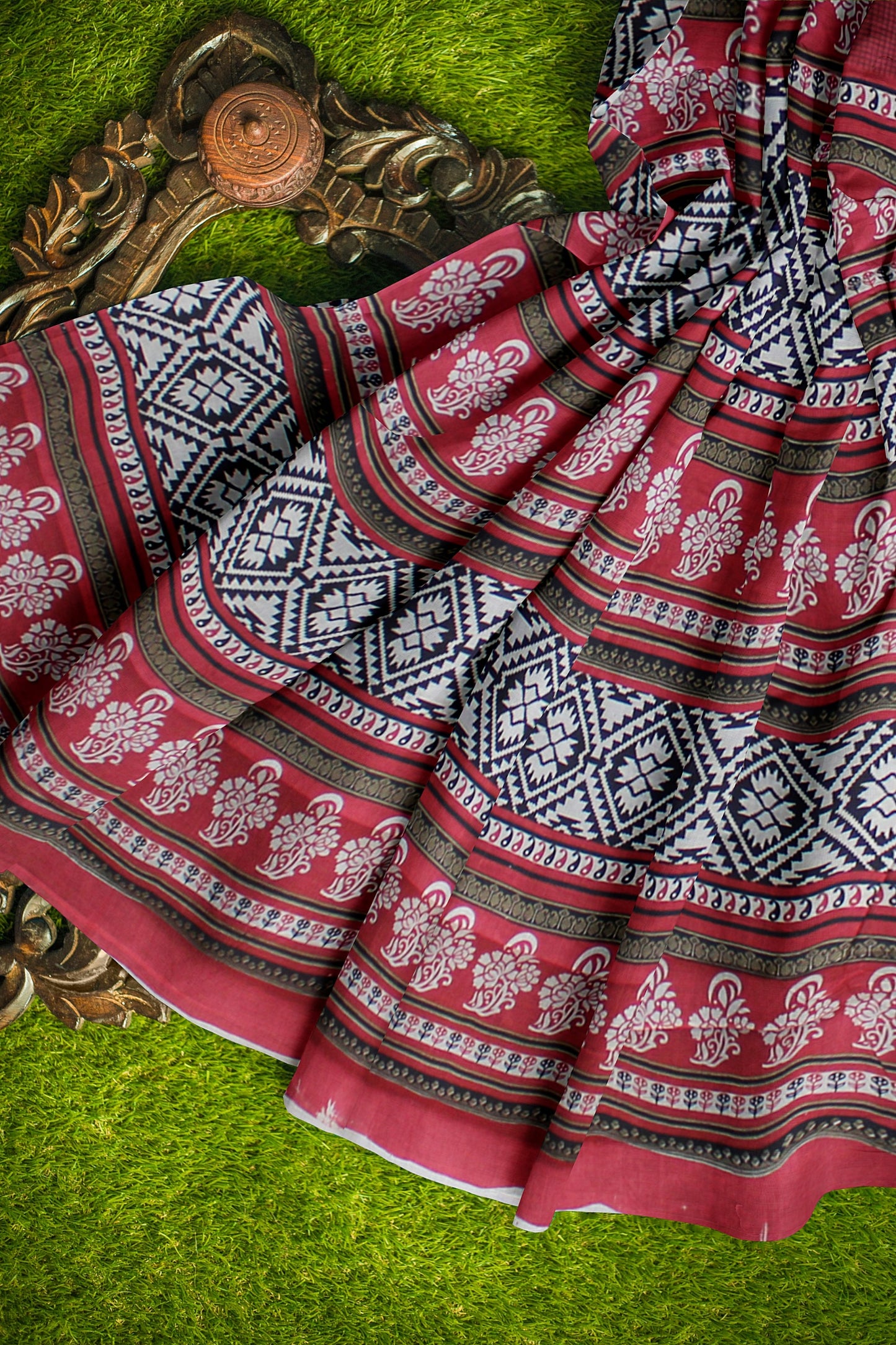 Elegant Women's Printed Cotton Saree with Unstitched Blouse