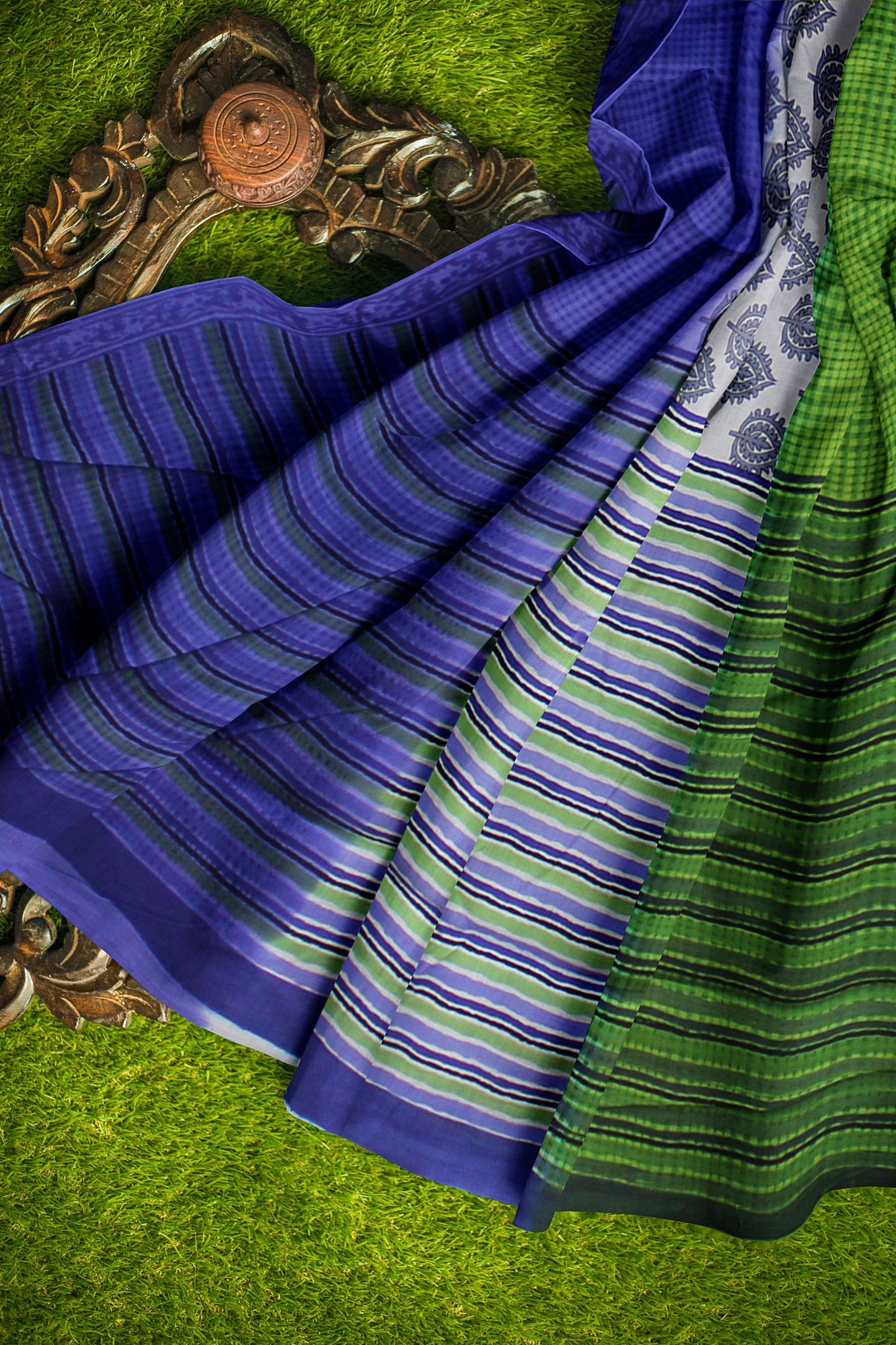 Elegant Women's Printed Saree with Unstitched Blouse
