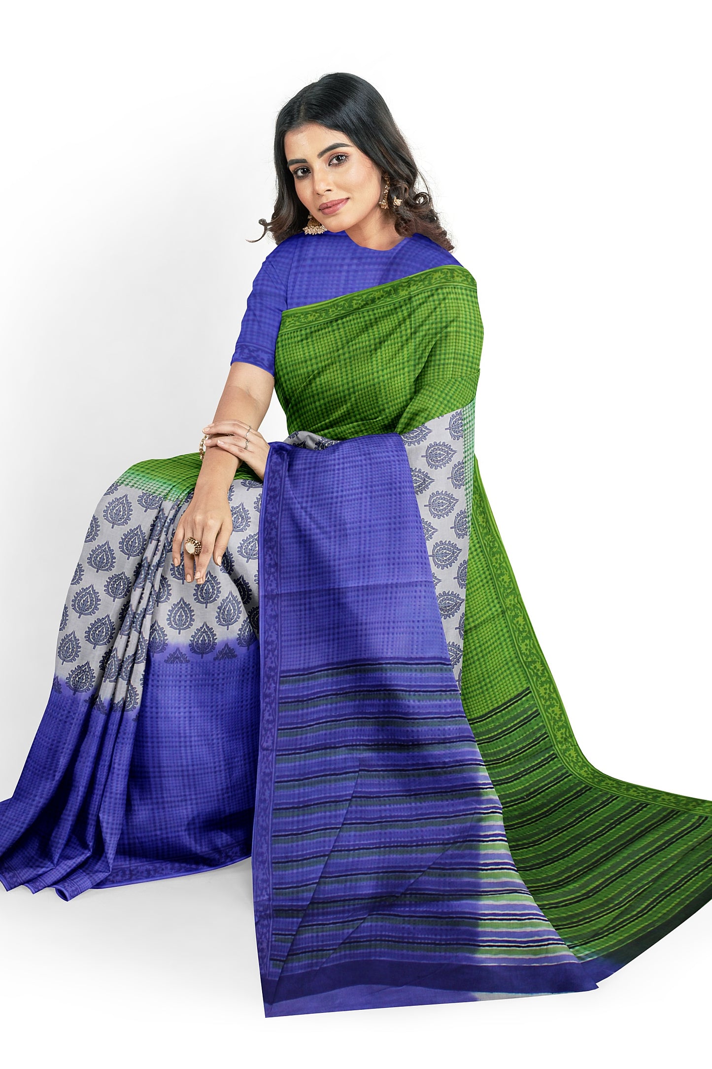 Elegant Women's Printed Saree with Unstitched Blouse
