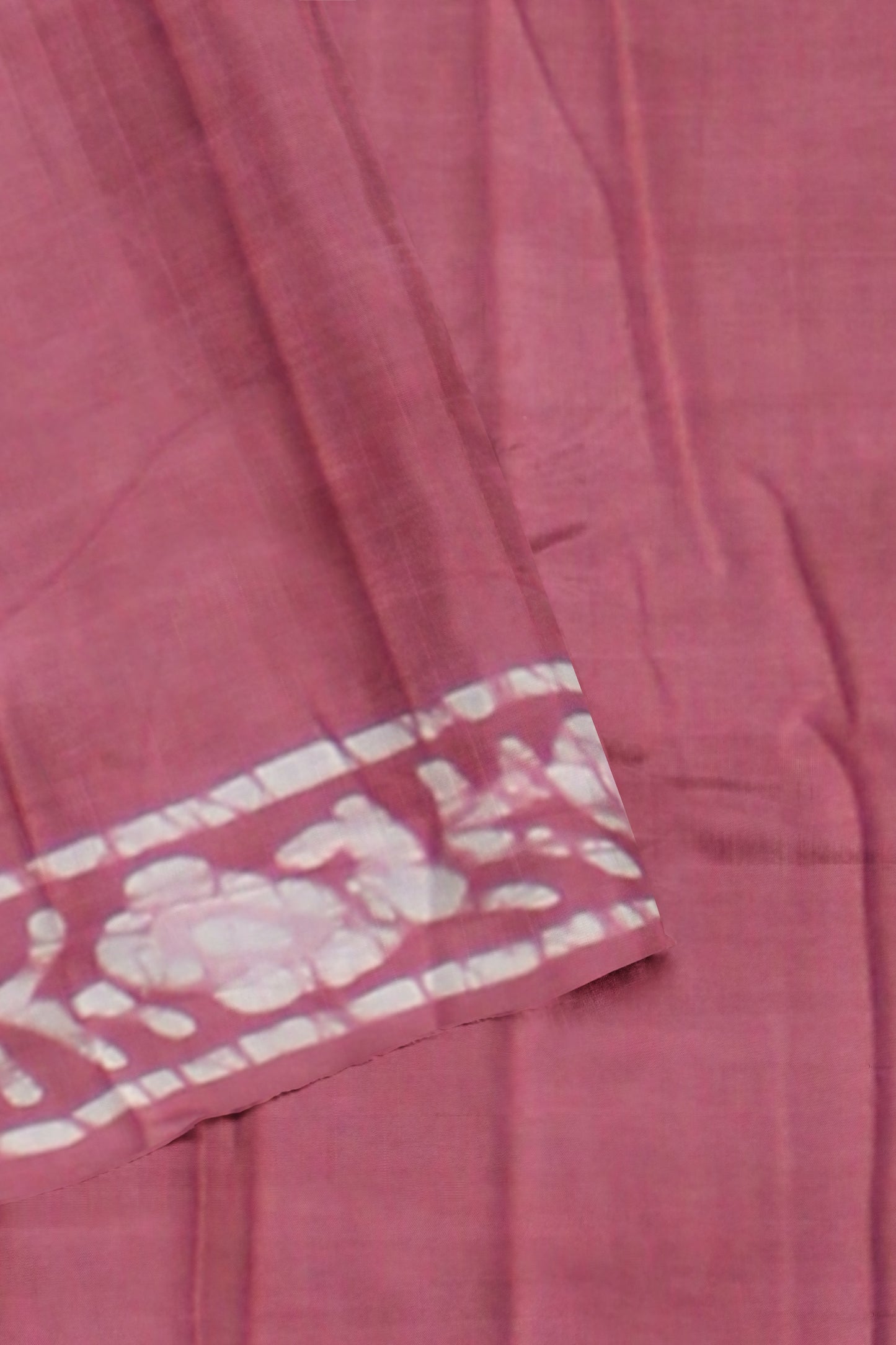 Cotton Batik Printed Saree With Unstitched Blouse Piece